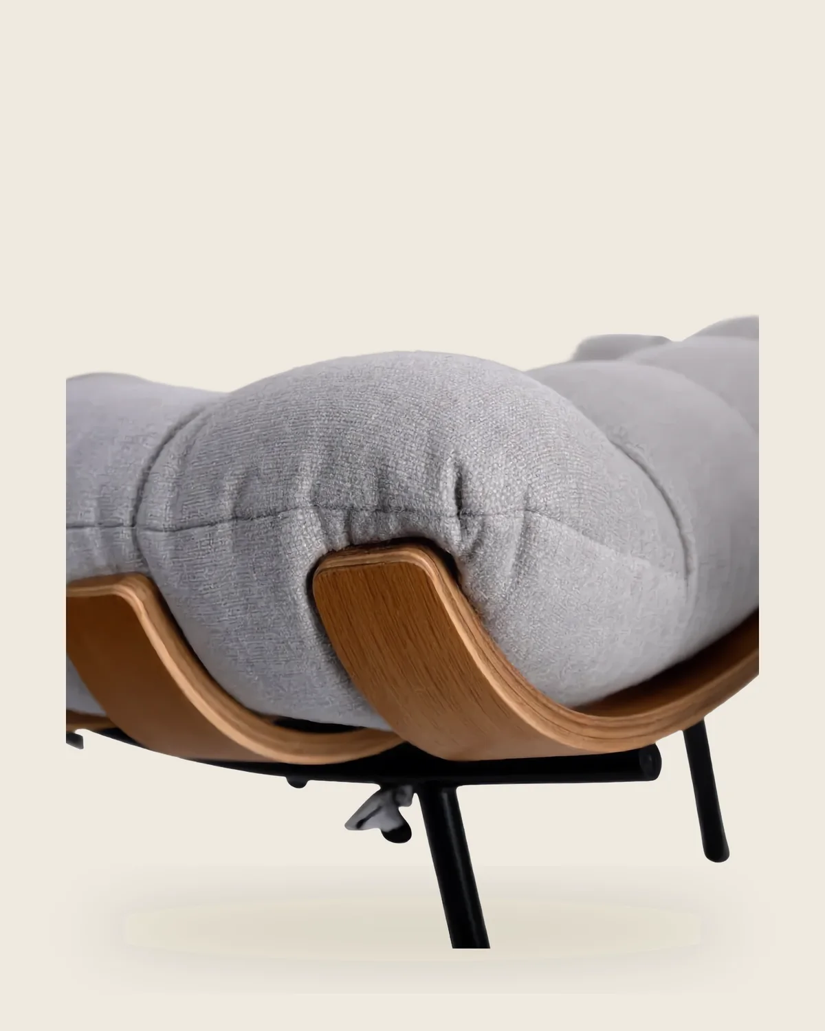 Detalhe: Poltrona Costela, design de Martin Eisler
